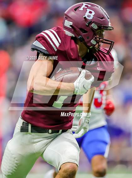 Thumbnail 2 in Flour Bluff vs. Gregory-Portland (UIL 5A D1 Regional Playoff) photogallery.