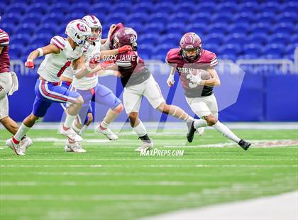 Thumbnail 2 in Flour Bluff vs. Gregory-Portland (UIL 5A D1 Regional Playoff) photogallery.