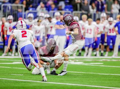 Thumbnail 2 in Flour Bluff vs. Gregory-Portland (UIL 5A D1 Regional Playoff) photogallery.