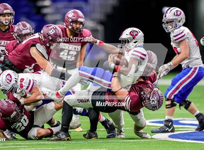 Thumbnail 1 in Flour Bluff vs. Gregory-Portland (UIL 5A D1 Regional Playoff) photogallery.