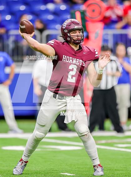 Thumbnail 1 in Flour Bluff vs. Gregory-Portland (UIL 5A D1 Regional Playoff) photogallery.