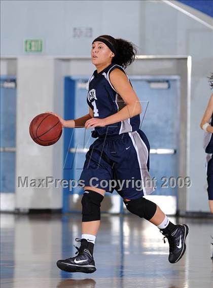 Thumbnail 3 in Vista del Lago vs. Whitney (Bulldog Winter Classic) photogallery.