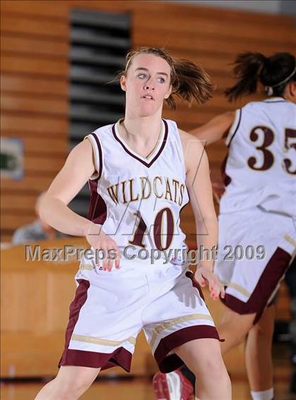 Thumbnail 3 in Vista del Lago vs. Whitney (Bulldog Winter Classic) photogallery.
