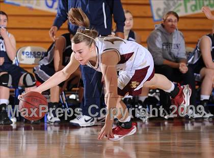 Thumbnail 2 in Vista del Lago vs. Whitney (Bulldog Winter Classic) photogallery.