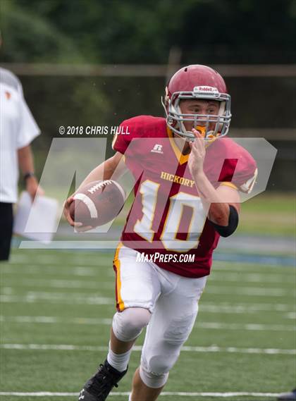 Thumbnail 3 in Mooresville vs. Hickory (Carolina Preps Jamboree) photogallery.