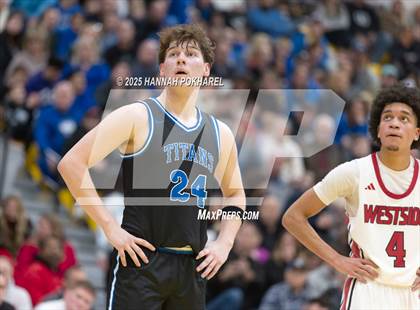Thumbnail 2 in Omaha Westside vs. Papillion-LaVista South (Metro Tournament Final) photogallery.