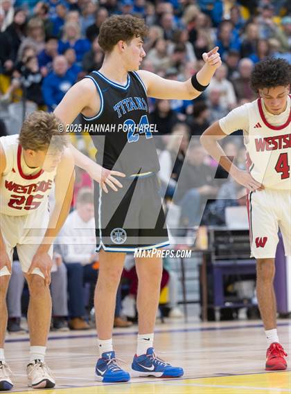 Thumbnail 1 in Omaha Westside vs. Papillion-LaVista South (Metro Tournament Final) photogallery.