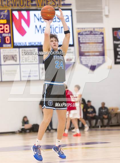 Thumbnail 3 in Omaha Westside vs. Papillion-LaVista South (Metro Tournament Final) photogallery.