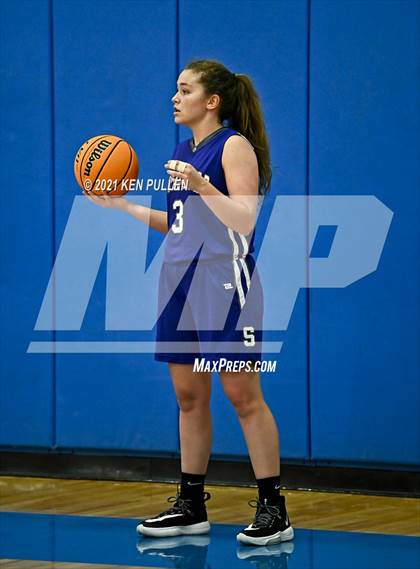 Thumbnail 2 in Central vs. Strasburg photogallery.