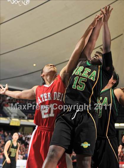 Thumbnail 3 in Brea Olinda vs. Mater Dei (CIF SS 1AA Final) photogallery.