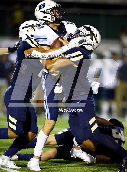 Thumbnail 2 in Bell vs Keller photogallery.