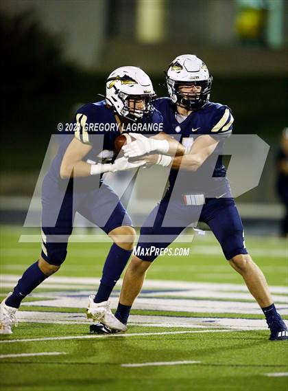 Thumbnail 1 in Bell vs Keller photogallery.