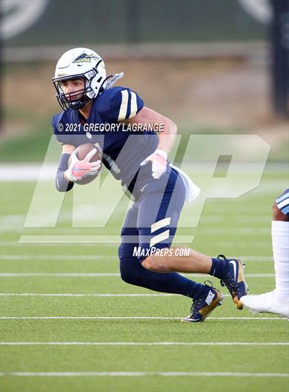 Thumbnail 3 in Bell vs Keller photogallery.