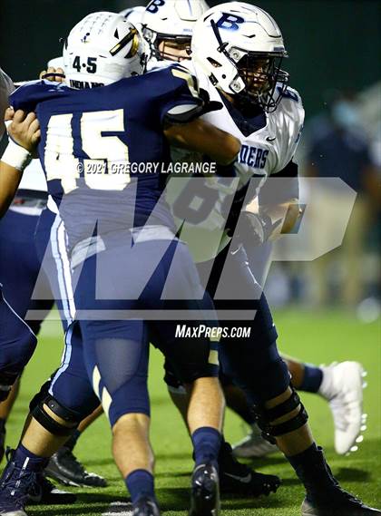 Thumbnail 1 in Bell vs Keller photogallery.