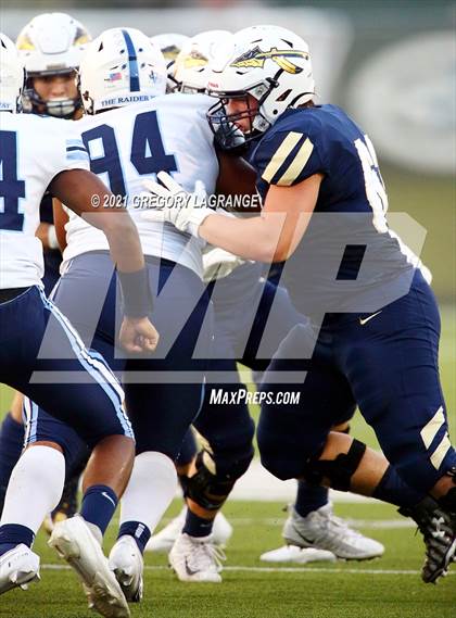 Thumbnail 1 in Bell vs Keller photogallery.