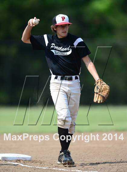 Thumbnail 3 in Trinity Catholic vs. Portland (CIAC Class S Semifinal) photogallery.