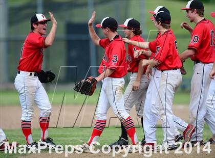 Thumbnail 3 in Trinity Catholic vs. Portland (CIAC Class S Semifinal) photogallery.