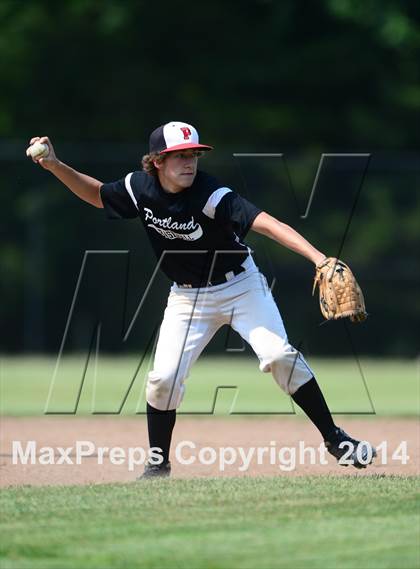 Thumbnail 3 in Trinity Catholic vs. Portland (CIAC Class S Semifinal) photogallery.