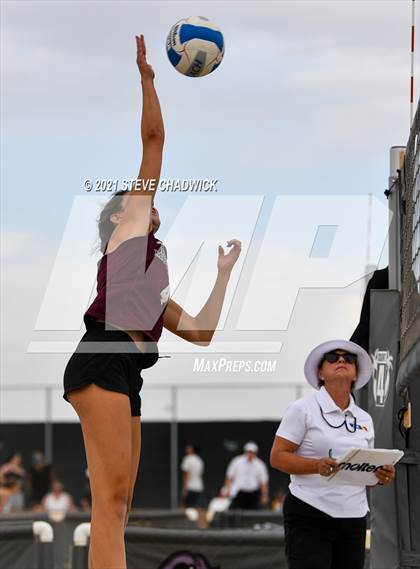 Thumbnail 2 in Basha vs Desert Mountain @ Casteel (AIA Division I State Championship Semifinals) photogallery.