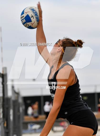 Thumbnail 3 in Basha vs Desert Mountain @ Casteel (AIA Division I State Championship Semifinals) photogallery.