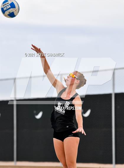 Thumbnail 3 in Basha vs Desert Mountain @ Casteel (AIA Division I State Championship Semifinals) photogallery.