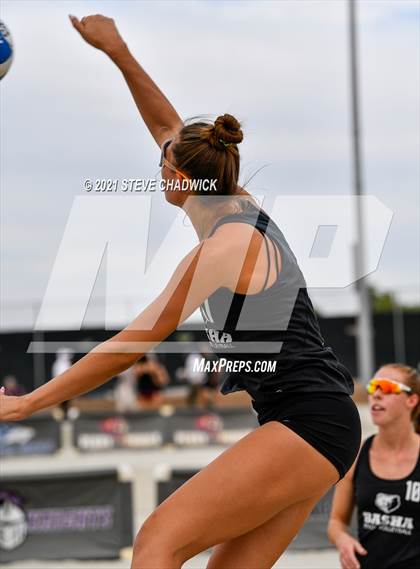 Thumbnail 1 in Basha vs Desert Mountain @ Casteel (AIA Division I State Championship Semifinals) photogallery.