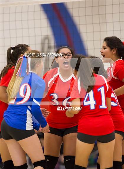 Thumbnail 3 in Charter Oak @ Los Altos photogallery.