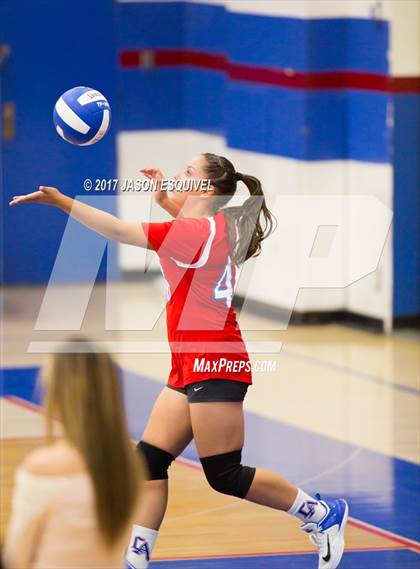 Thumbnail 1 in Charter Oak @ Los Altos photogallery.