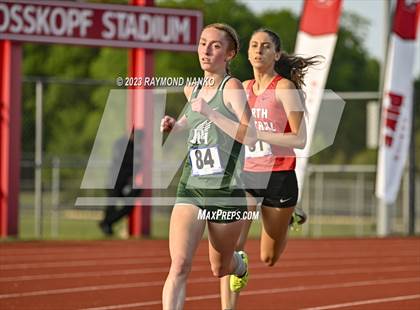 Thumbnail 1 in IHSAA Regional 5 (1600 Meter)  photogallery.