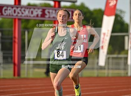 Thumbnail 2 in IHSAA Regional 5 (1600 Meter)  photogallery.