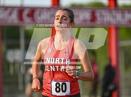 Thumbnail 1 in IHSAA Regional 5 (1600 Meter)  photogallery.