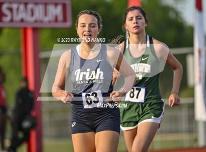 Thumbnail 2 in IHSAA Regional 5 (1600 Meter)  photogallery.