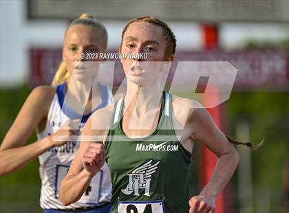 Thumbnail 2 in IHSAA Regional 5 (1600 Meter)  photogallery.