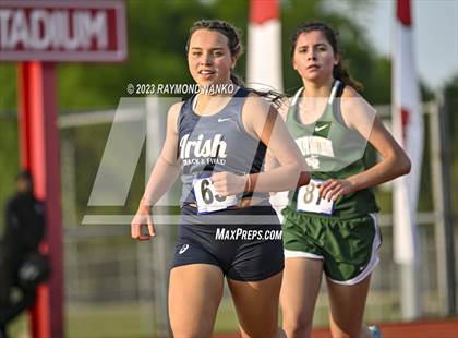 Thumbnail 2 in IHSAA Regional 5 (1600 Meter)  photogallery.