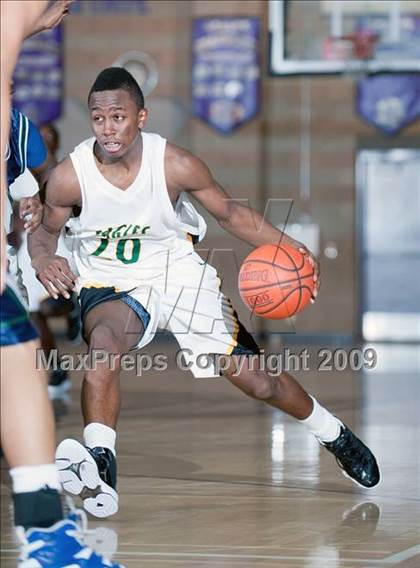 Thumbnail 1 in Chino Hills vs. Eisenhower (Inland Empire Invitational) photogallery.