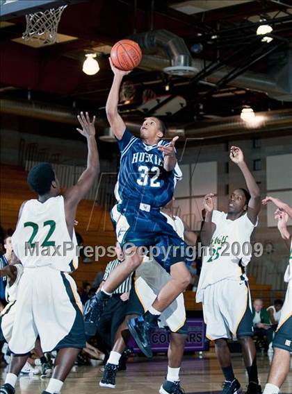 Thumbnail 1 in Chino Hills vs. Eisenhower (Inland Empire Invitational) photogallery.