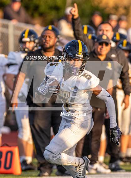 Thumbnail 3 in JV: Bishop O'Dowd @ Moreau Catholic photogallery.