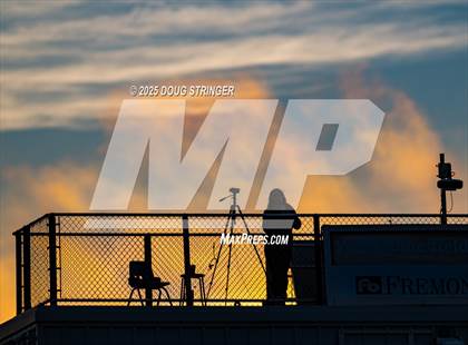 Thumbnail 1 in JV: Bishop O'Dowd @ Moreau Catholic photogallery.