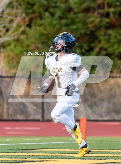 Thumbnail 2 in JV: Bishop O'Dowd @ Moreau Catholic photogallery.