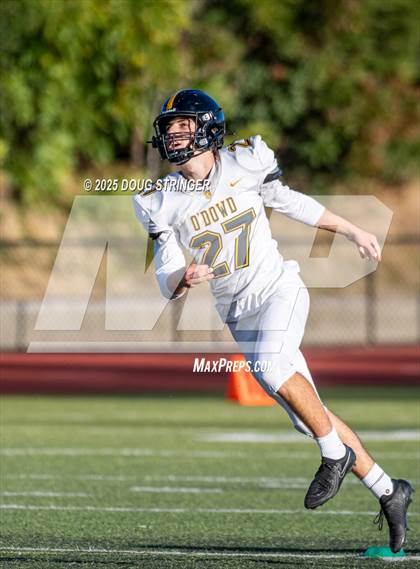 Thumbnail 3 in JV: Bishop O'Dowd @ Moreau Catholic photogallery.