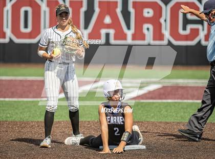 Thumbnail 3 in Lincoln Southeast vs. Kearney photogallery.