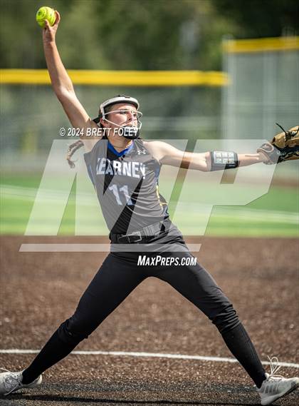 Thumbnail 3 in Lincoln Southeast vs. Kearney photogallery.