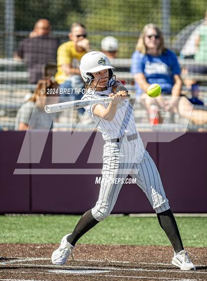 Thumbnail 2 in Lincoln Southeast vs. Kearney photogallery.