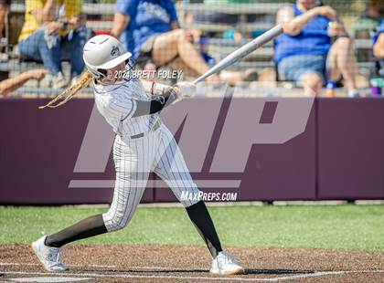 Thumbnail 3 in Lincoln Southeast vs. Kearney photogallery.