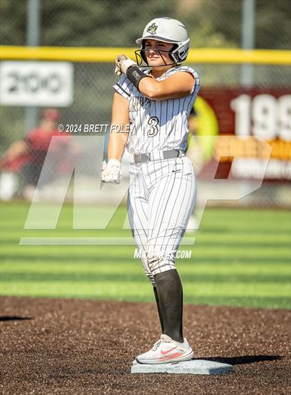 Thumbnail 1 in Lincoln Southeast vs. Kearney photogallery.