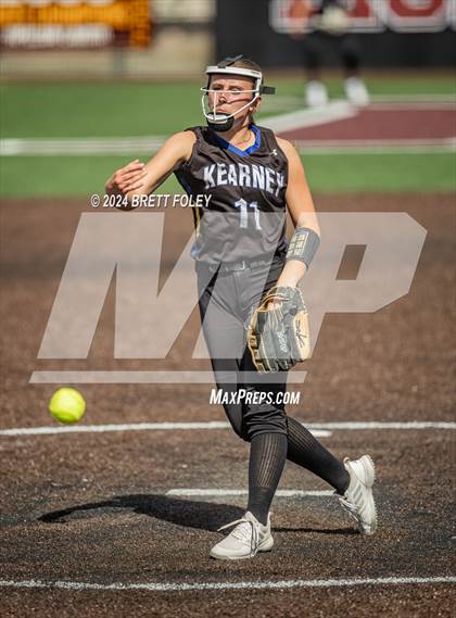 Thumbnail 3 in Lincoln Southeast vs. Kearney photogallery.