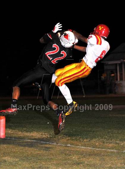 Thumbnail 3 in Yreka @ Corning photogallery.