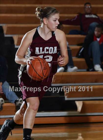 Thumbnail 3 in Halls vs Alcoa (Kroger Thanksgiving Classic) photogallery.