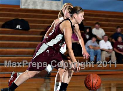Thumbnail 1 in Halls vs Alcoa (Kroger Thanksgiving Classic) photogallery.
