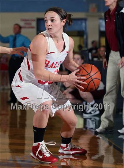 Thumbnail 2 in Halls vs Alcoa (Kroger Thanksgiving Classic) photogallery.